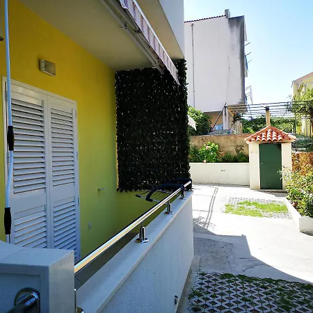 Apartment Deluxe F & M Tucepi