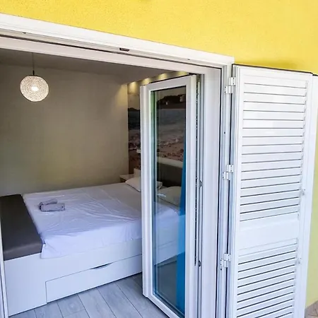 Apartment Deluxe F & M