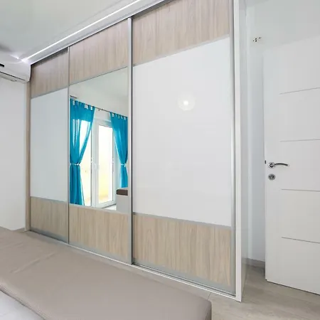 Apartment Deluxe F & M Tucepi